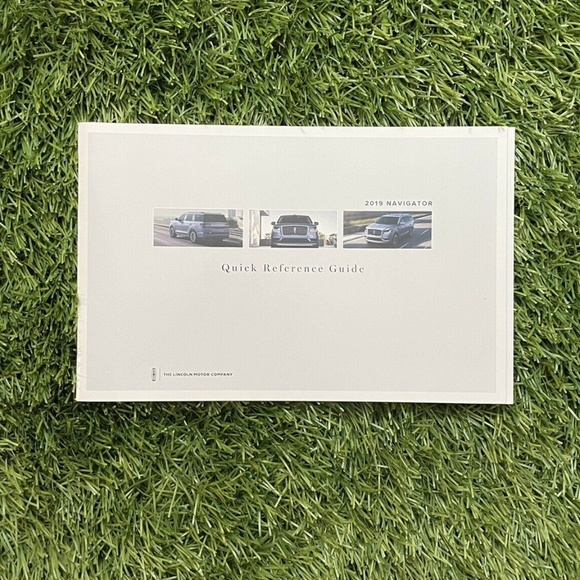 2019 Lincoln NAVIGATOR 3.5L V6 Owners Manual - Picture 3 of 10